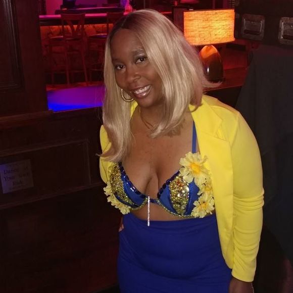 Meet your Posher, Theresa - Picture 1 of 1