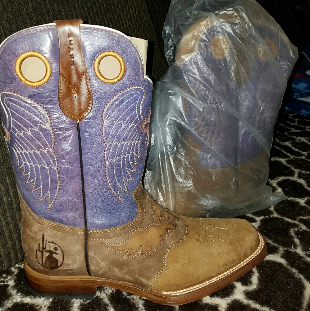 Cowgirl boots 8 1/2