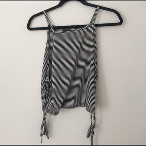 side tie detail crop top