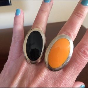 Set of 2 cocktail large rings. Both size 7