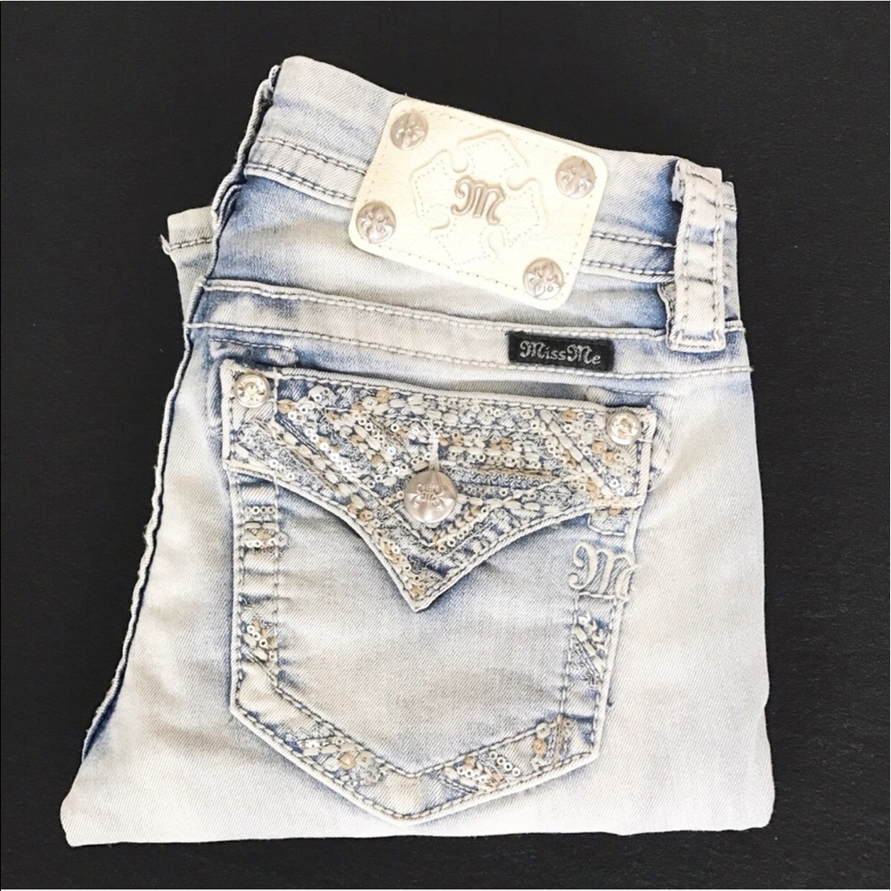 Last one Sz 23🌹Miss me bootcut jeans - Picture 2 of 8