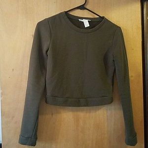 Sweatshirt crop top