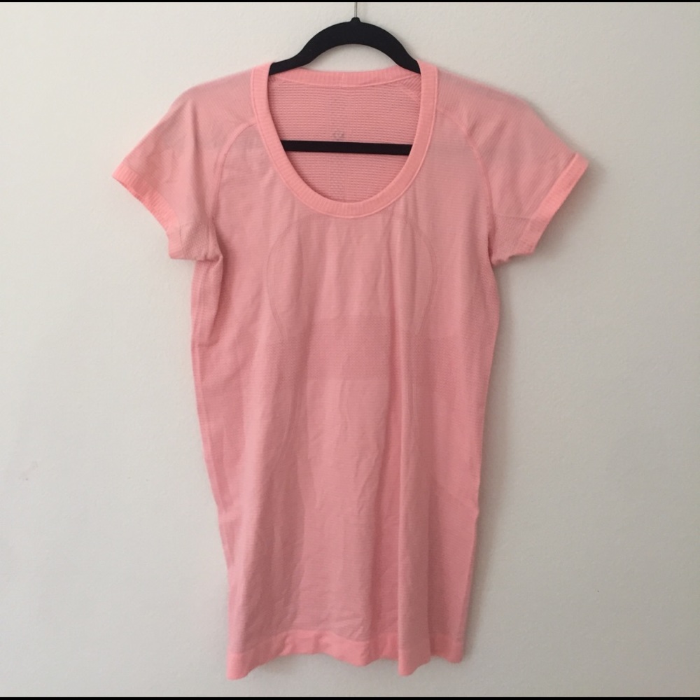 Lulu lemon Short sleeve workout top