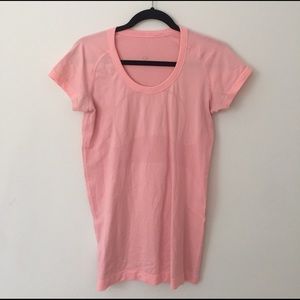 Lulu lemon Short sleeve workout top