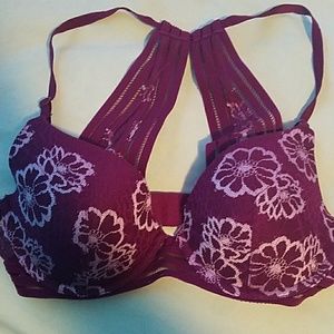 NWOT 32D VS PINK racerback bra
