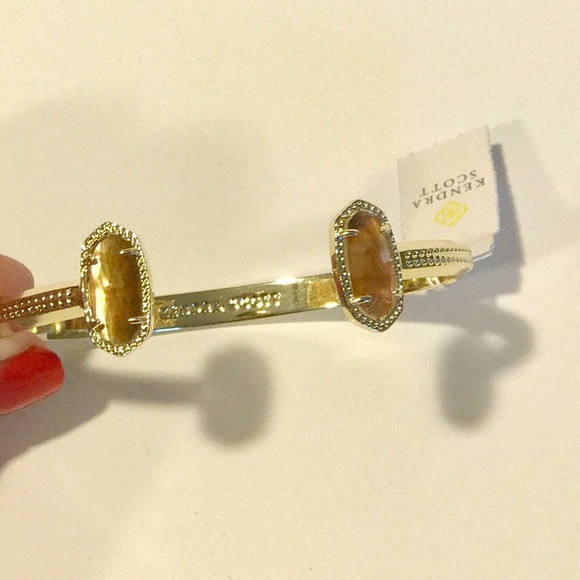 Kendra Scott Jewelry - Kendra Scott Elton Cuff gold bracelet Brown Pearl