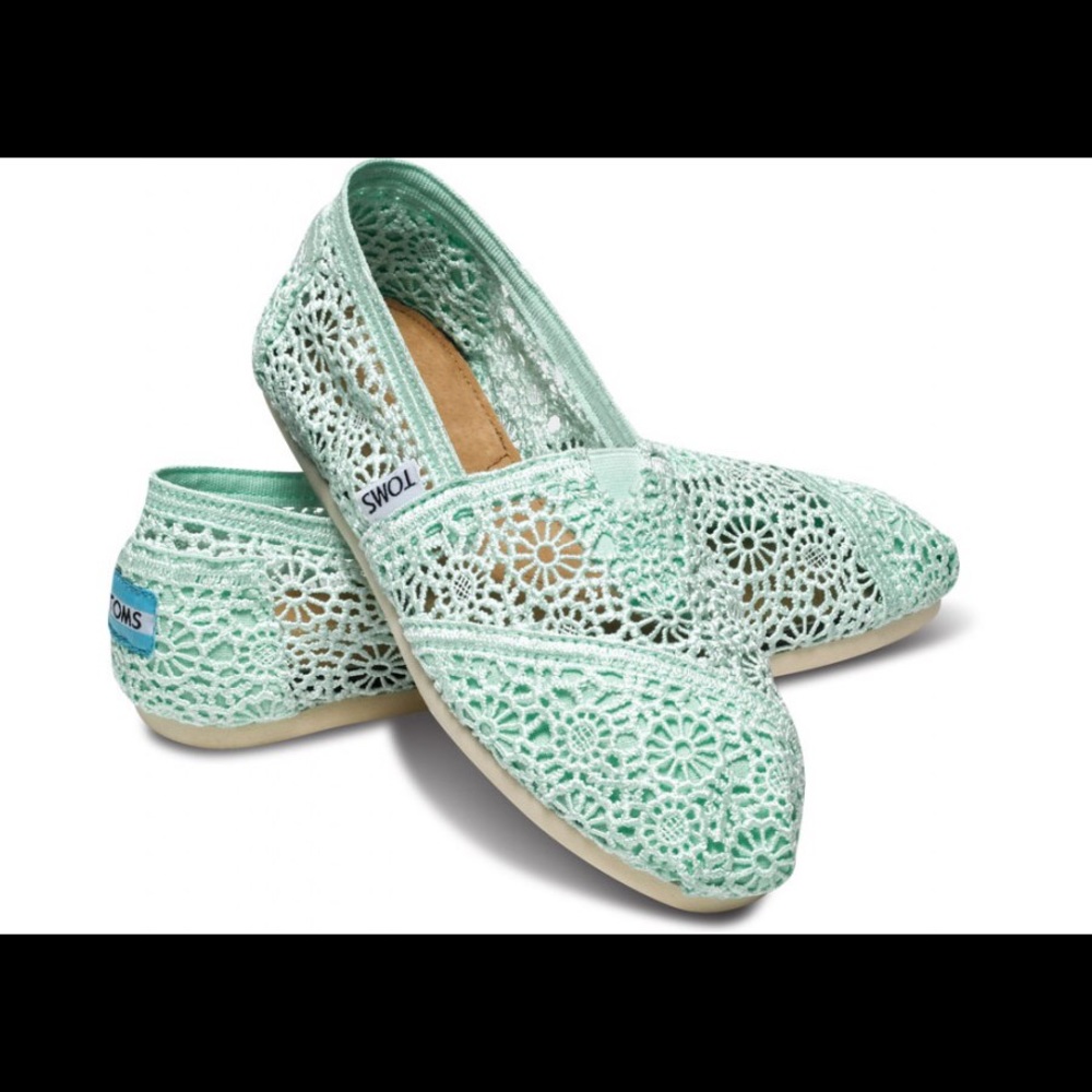 New Pastel Light Green Floral Lace TOMS Slipons