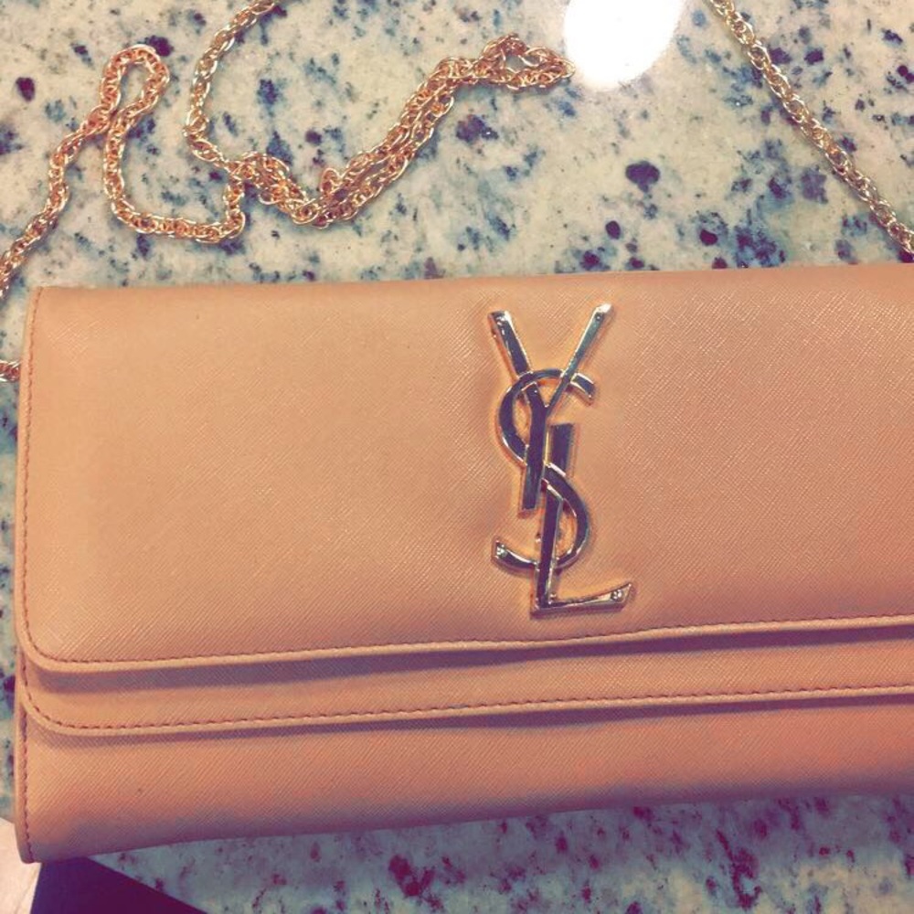 Beautiful creamy pink clutch