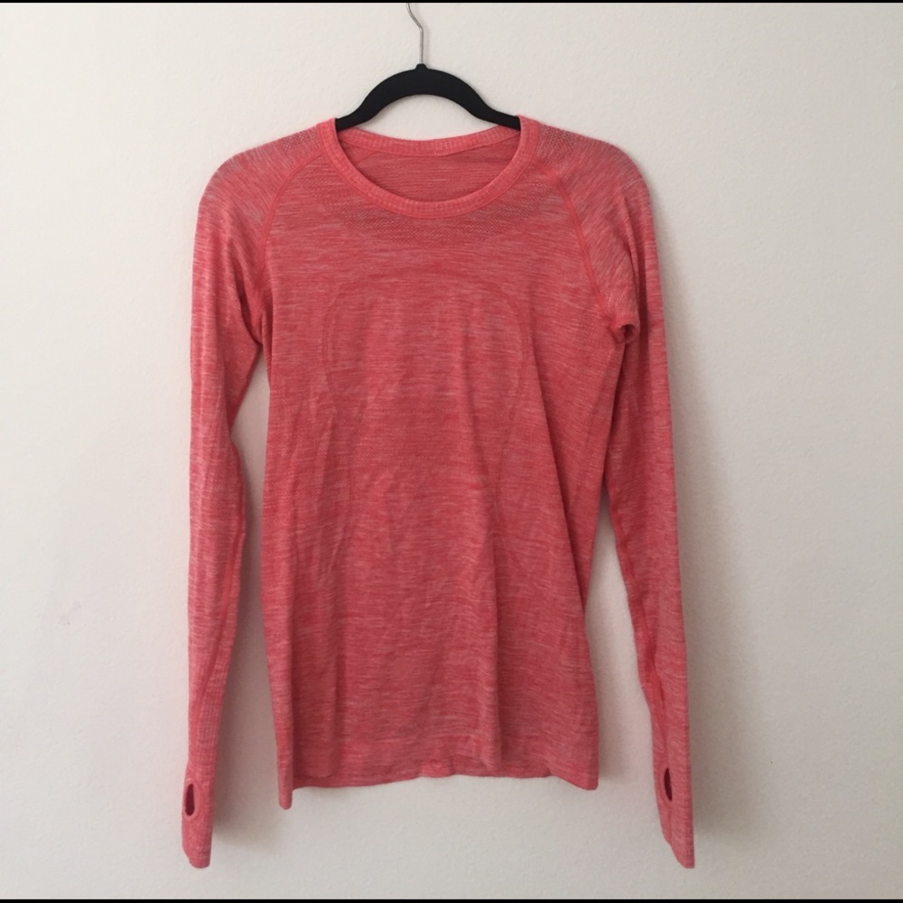 Lululemon long sleeve workout top