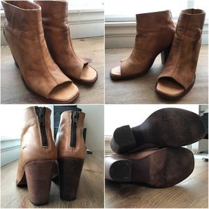 SALE: Carmel Bed Stu Booties