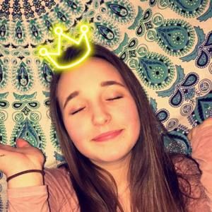 Meet your Posher, Emilee