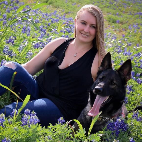 Meet your Posher, Jordyn - Picture 1 of 1