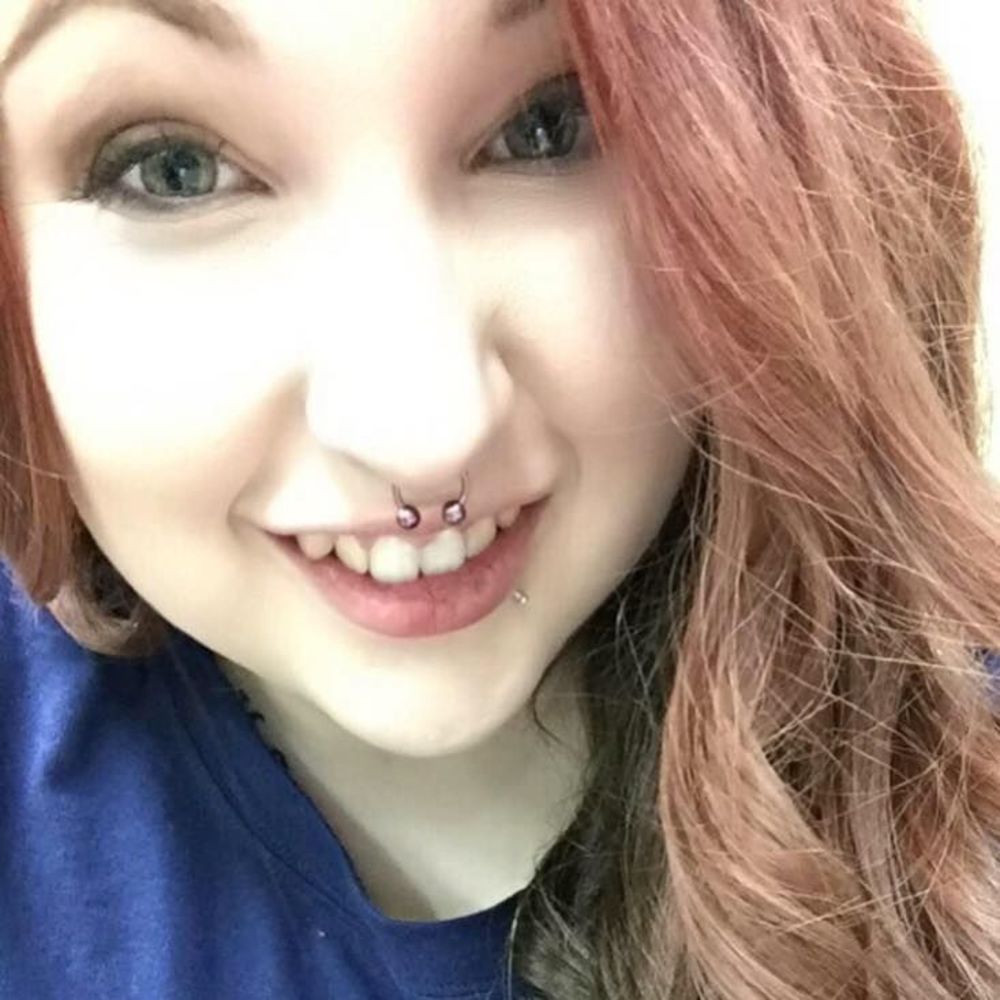 Meet your Posher, Alexis