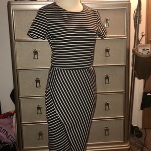 🖤🖤🖤Zara Asymmetrical stripe midi dress🖤🖤🖤
