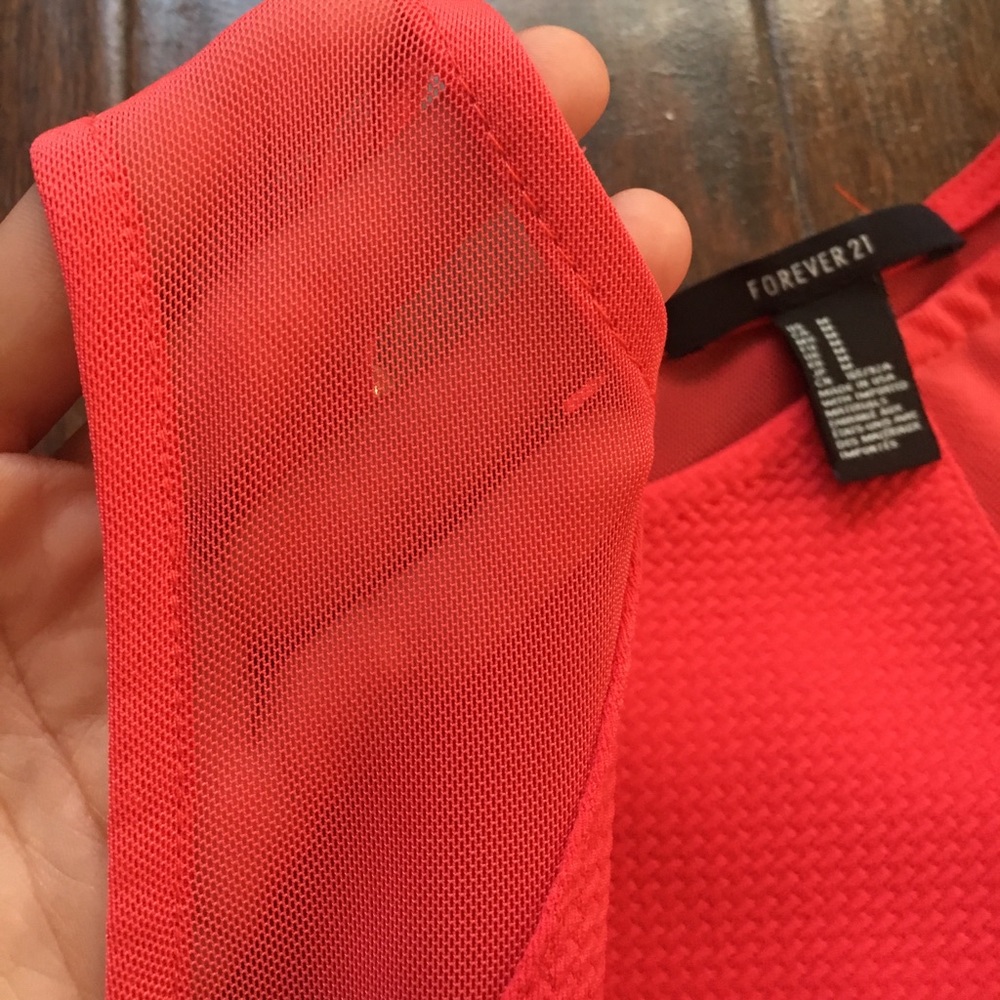 Red mini ๐ - Picture 5 of 5