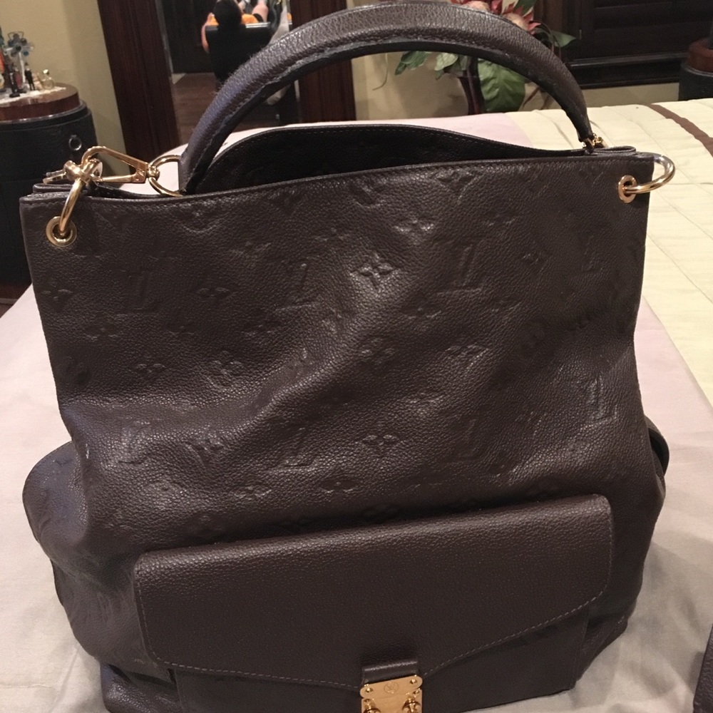 Louis Vuitton purse W wallet