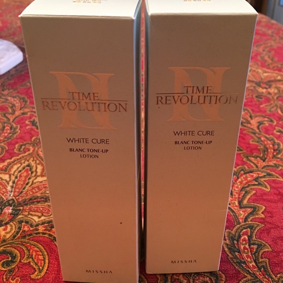 TIme Revolution White Cure Tone up lotion 130 ml - Picture 1 of 1