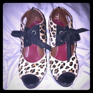 Leopard Print Peep Toe Booties