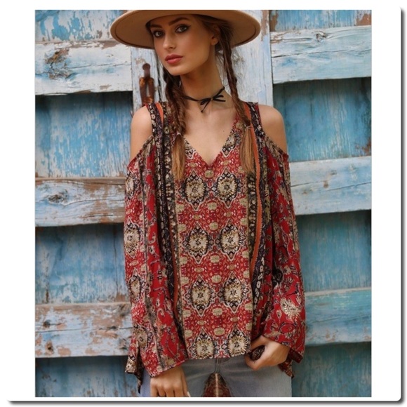 Tops - See New listing 🎀 Cold Shoulder Top