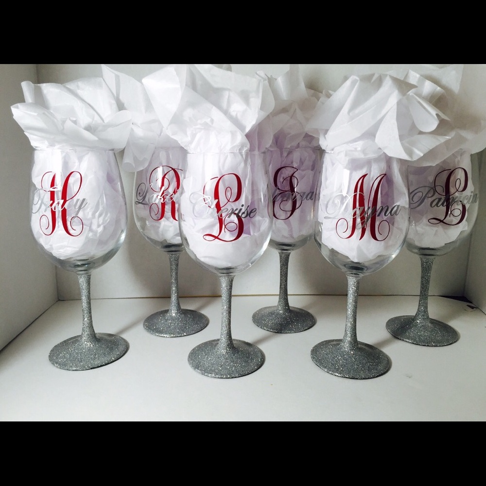Bridesmaids glasses!