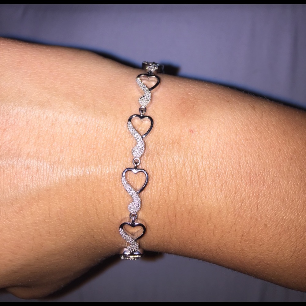100% real Silver heart bracelet