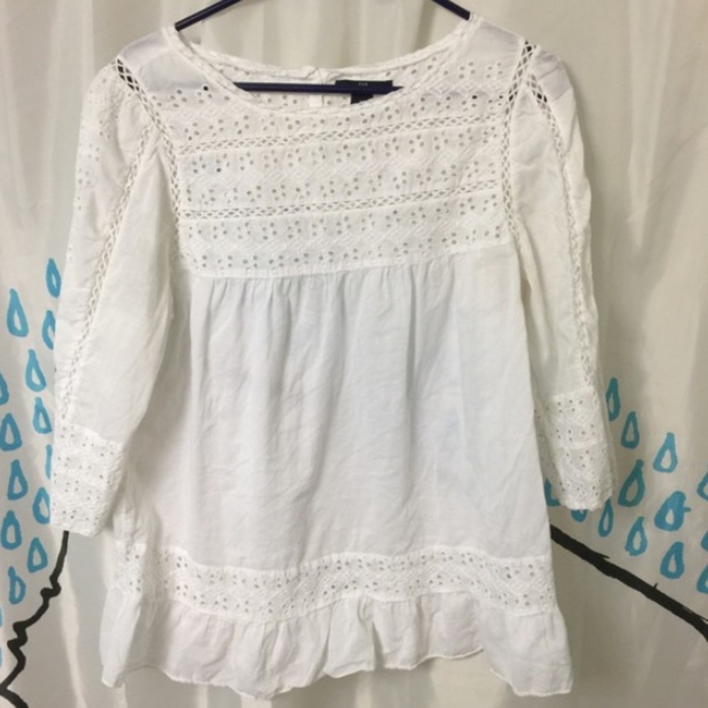 Gap White top
