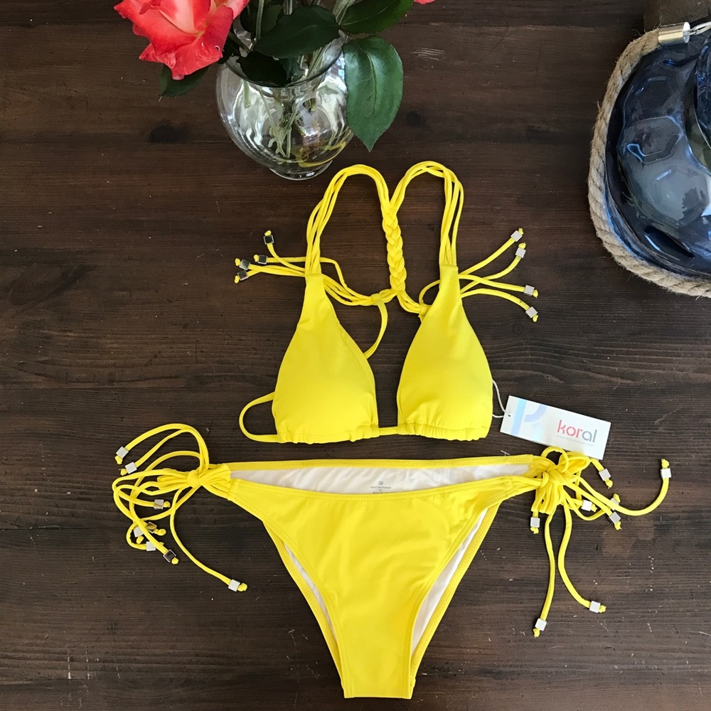 Koral Swim Bikini 👙 Top & Bottom size M NWT