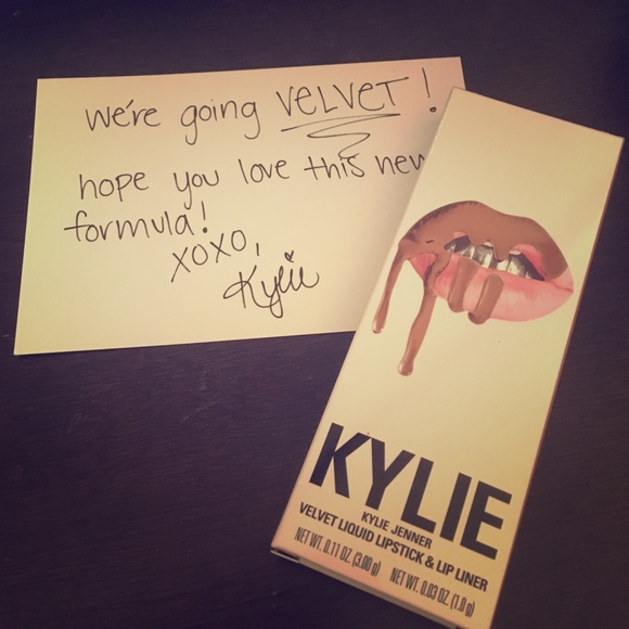 Kylie Cosmetics Other - NWT Kylie lip kit - Charm