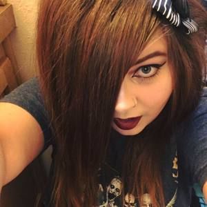 Meet your Posher, Lizzie