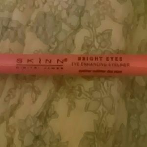 NEW Skinn Cosmetics Eye Enhancing Eyeliner