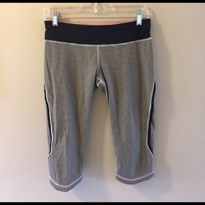 Super cute Lululemon crop track pants!