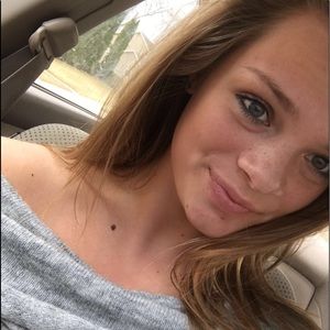 Meet your Posher, Elizabeth