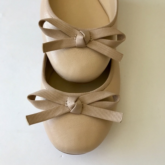 Vera Wang shoes - Picture 3 of 7