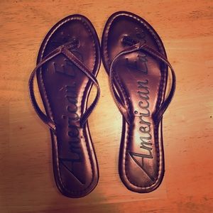 American eagle flip flops!!!