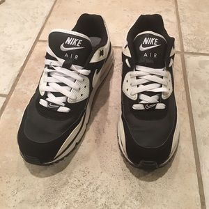 NIKE AIRMAX SNEAKERS