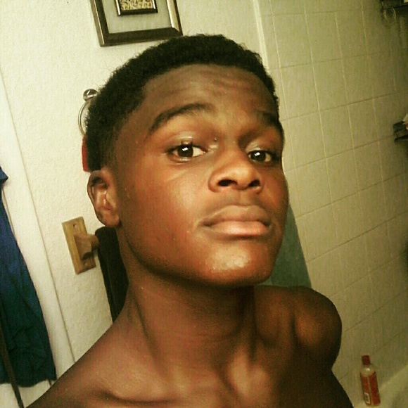 Meet your Posher, Ja'kel - Picture 1 of 1