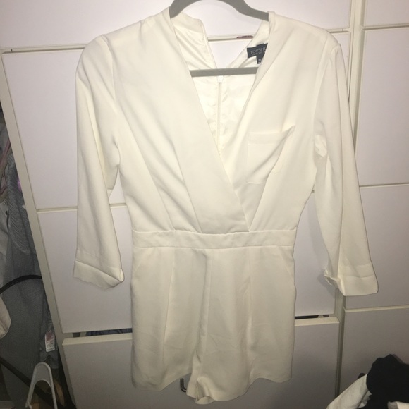 Topshop Other - cream zip-back, crossed in front & pocketed romper