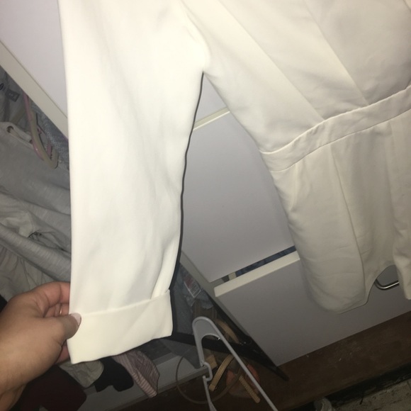 cream zip-back, crossed in front & pocketed romper - Picture 3 of 4