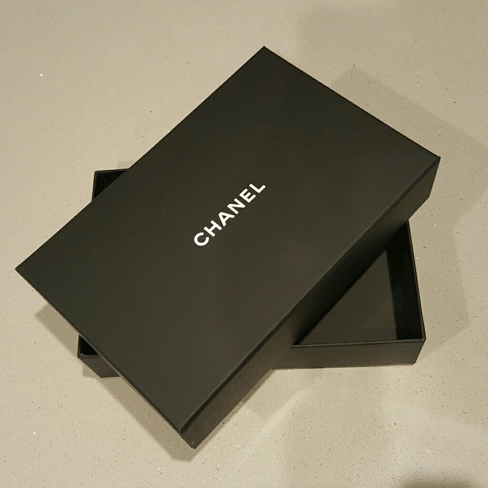Chanel Box
