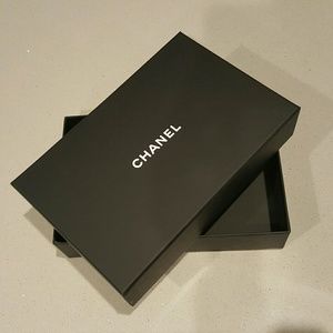 Chanel Box