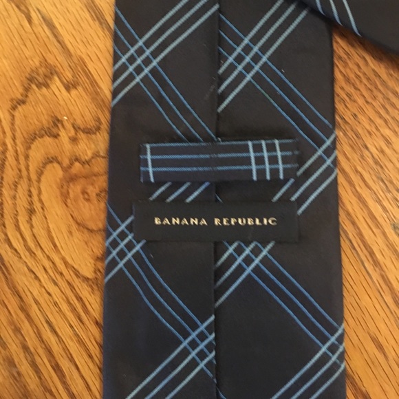 🍒Banana Republic tie - Picture 2 of 2