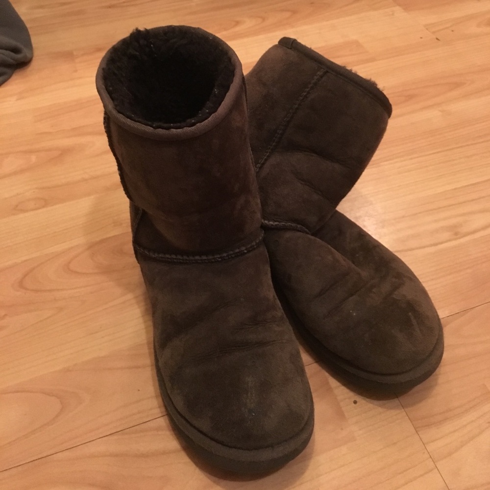 Ugg boots size 7 brown