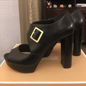 Michael Kors Eleni platforms