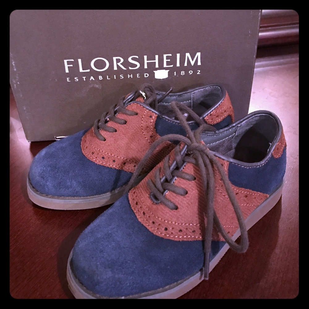Saddle shoes