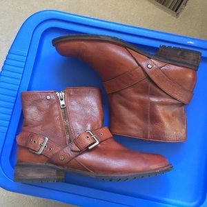 GORGEOUS DV Dolce Vita Ankle Boots Real Leather 10
