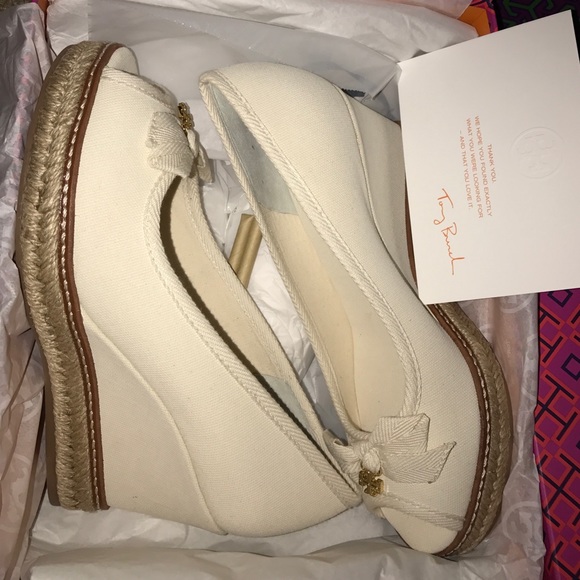 SOLD Tory Burch Auth Platform NIB - Picture 5 of 8