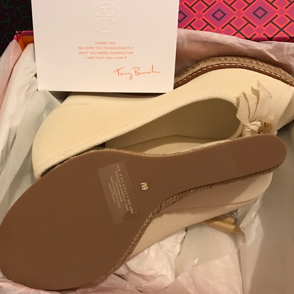 SOLD Tory Burch Auth Platform NIB - Picture 6 of 8