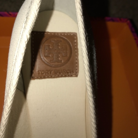 SOLD Tory Burch Auth Platform NIB - Picture 7 of 8