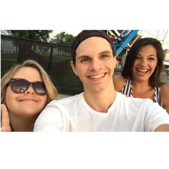 Meet your Posher, Kyle - Picture 1 of 1