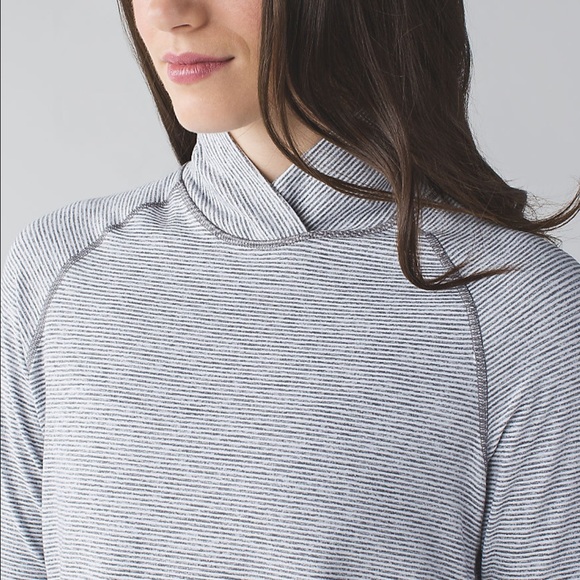 lululemon athletica Tops - NWT LULULEMON Warm Your Core LS Tee. Sz6